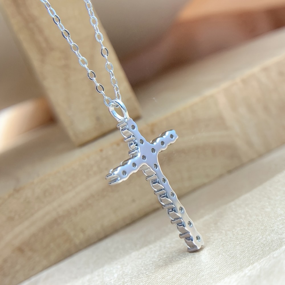 Moissanite Pendant Necklace Sterling Silver Cross Crucifix Pendant Necklace Jewelry For Women Girls, 18