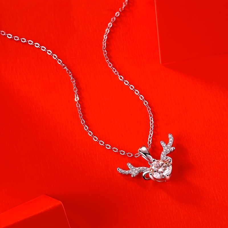 christmas fawn pendant necklace 925 silver 1 carat moissanite pendant set chain details 3