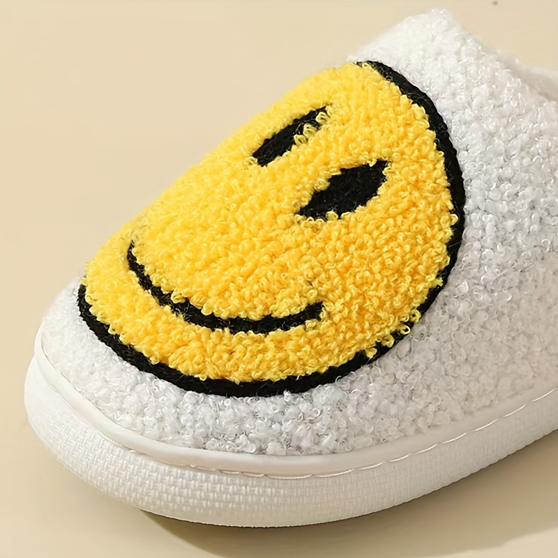 Smiley Face Graphic Design Lightweight Warm Home Slippers For Men, Breathable Fuzz Lined Indoor Slippers, Autumn And Winter details 2