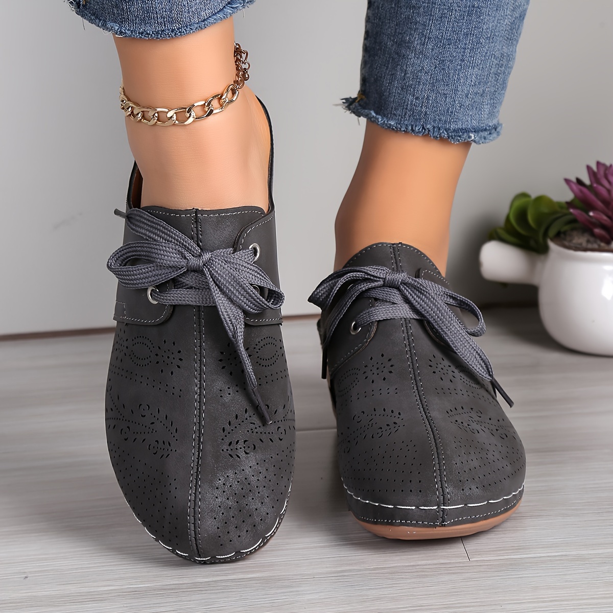 Women s Solid Color Casual Sandals, Lace Up Soft Sole Platform Closed Toe Shoes, Low Wedge Versatile Shoes details 4